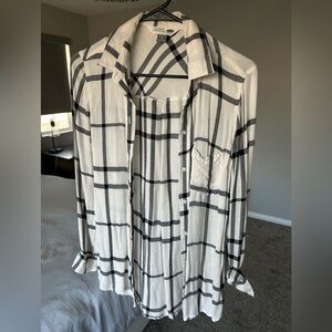 Old navy button up shirt